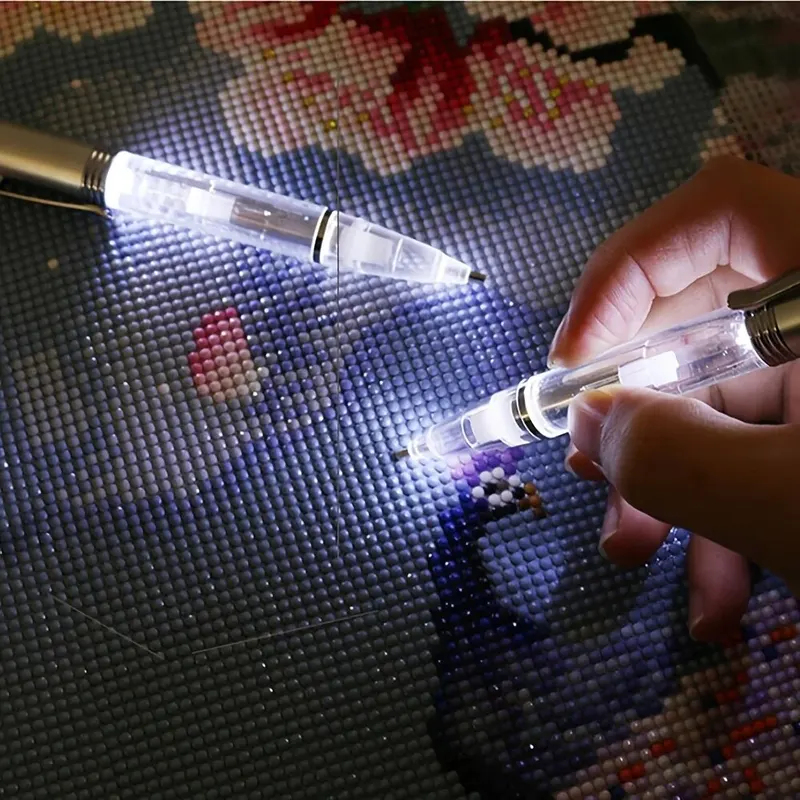 Embroidery Art - LED-Licht Diamantmalerei-Stift 1 Stück Beleuchteter Bohrstift