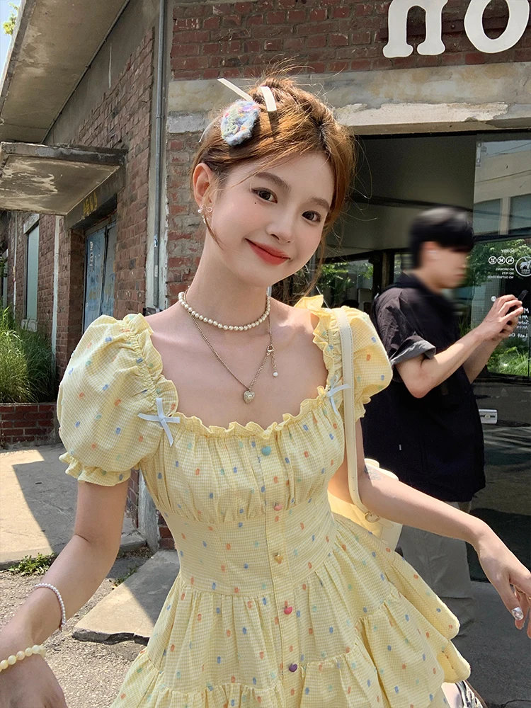 Hochwertige heiße verkaufende  – Embroidery Yellow Dress Bewertung und Preis