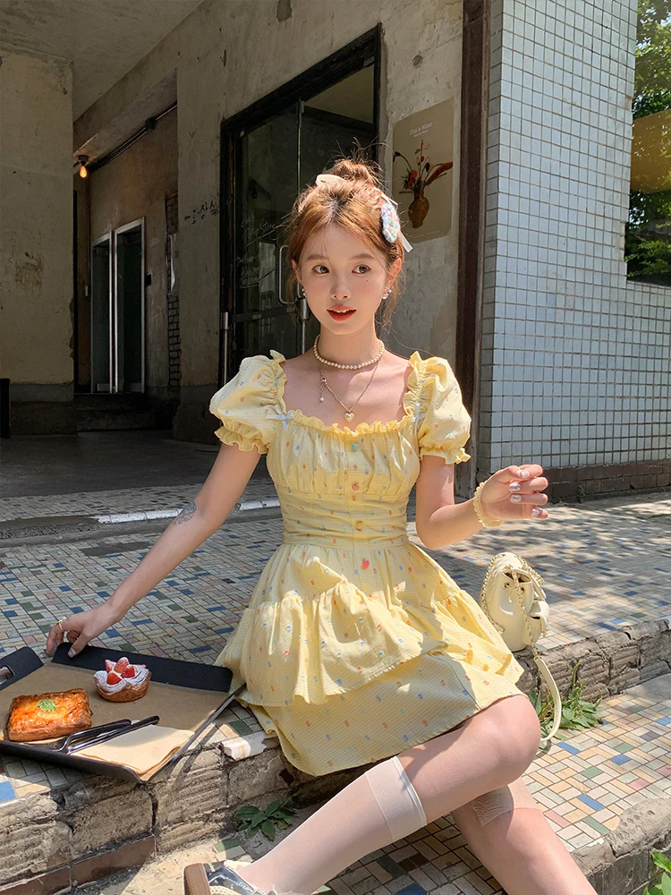 Hochwertige heiße verkaufende  – Embroidery Yellow Dress Bewertung und Preis