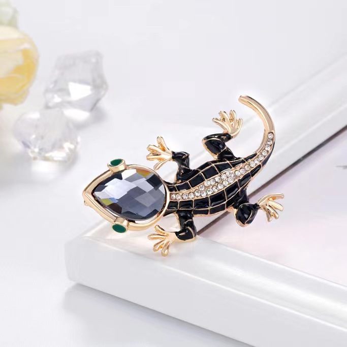 Mit Diamanten besetzte Glas-Ge – Embroidery Fish Bewertung und Preis