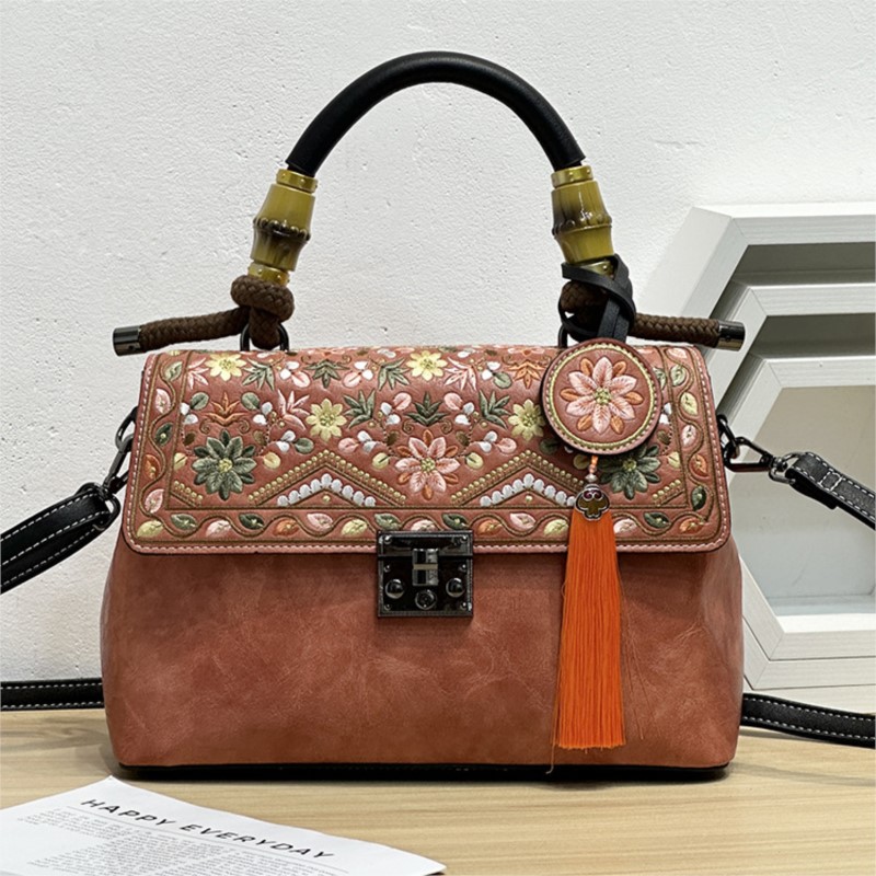 Johnature Stickerei-Cheongsam  – Embroidery On Leather Bewertung und Preis
