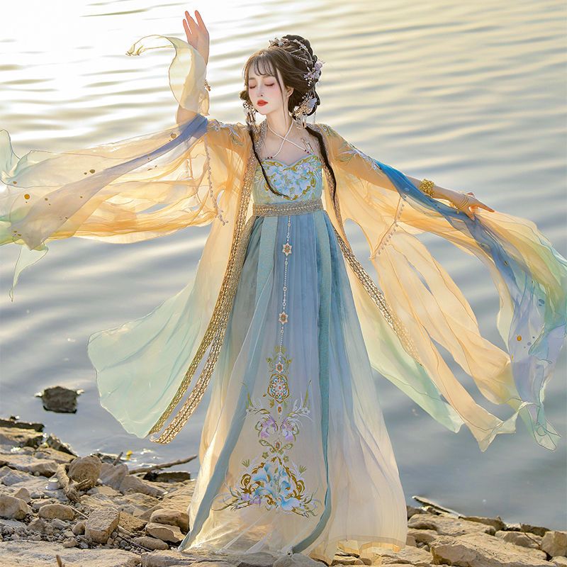 Chinesische Hanfu Kleid Frauen – Embroidery Yellow Dress Bewertung und Preis